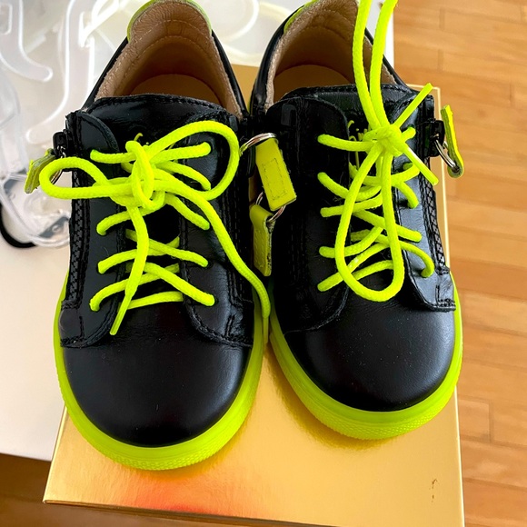 Giuseppe Zanotti Other - Kids Zanotti Sneakers Sz 23/7